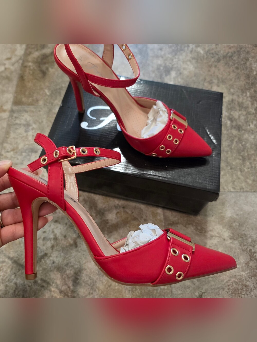 Forever Link "Judie-12" Pointed Toe Slingback Heels - Women's Size 9